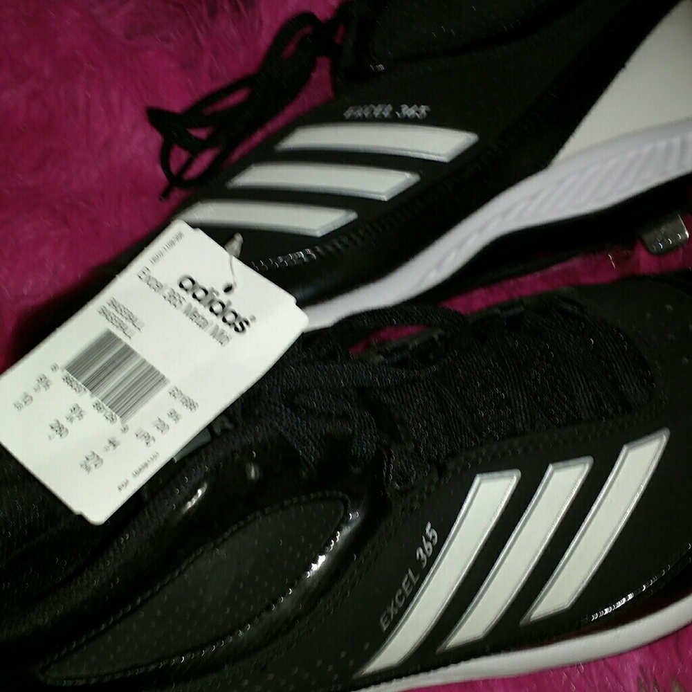 Adidas 365 BLK new w Tags cleats size 10